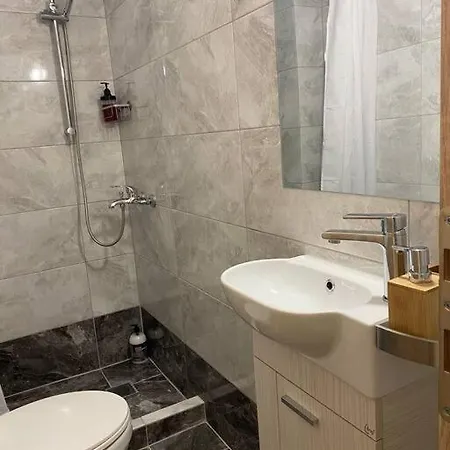 Downtown New Pm1 * Larissa