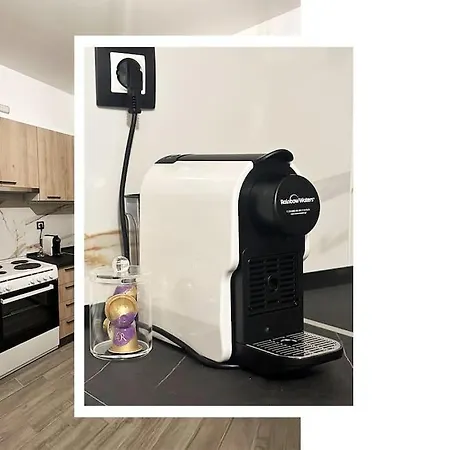 Downtown New Pm1 לריסה