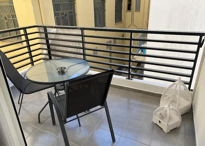 Downtown New Pm1 * Larissa